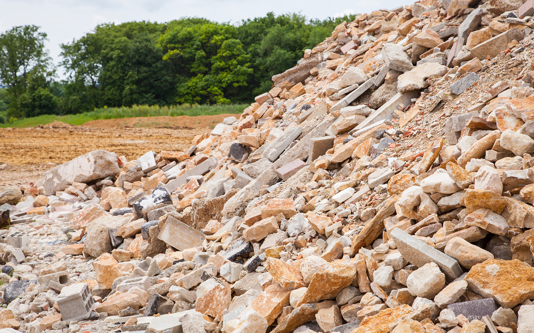 Mélange de béton, tuiles et céramiques, ne contenant pas de substances dangereuses